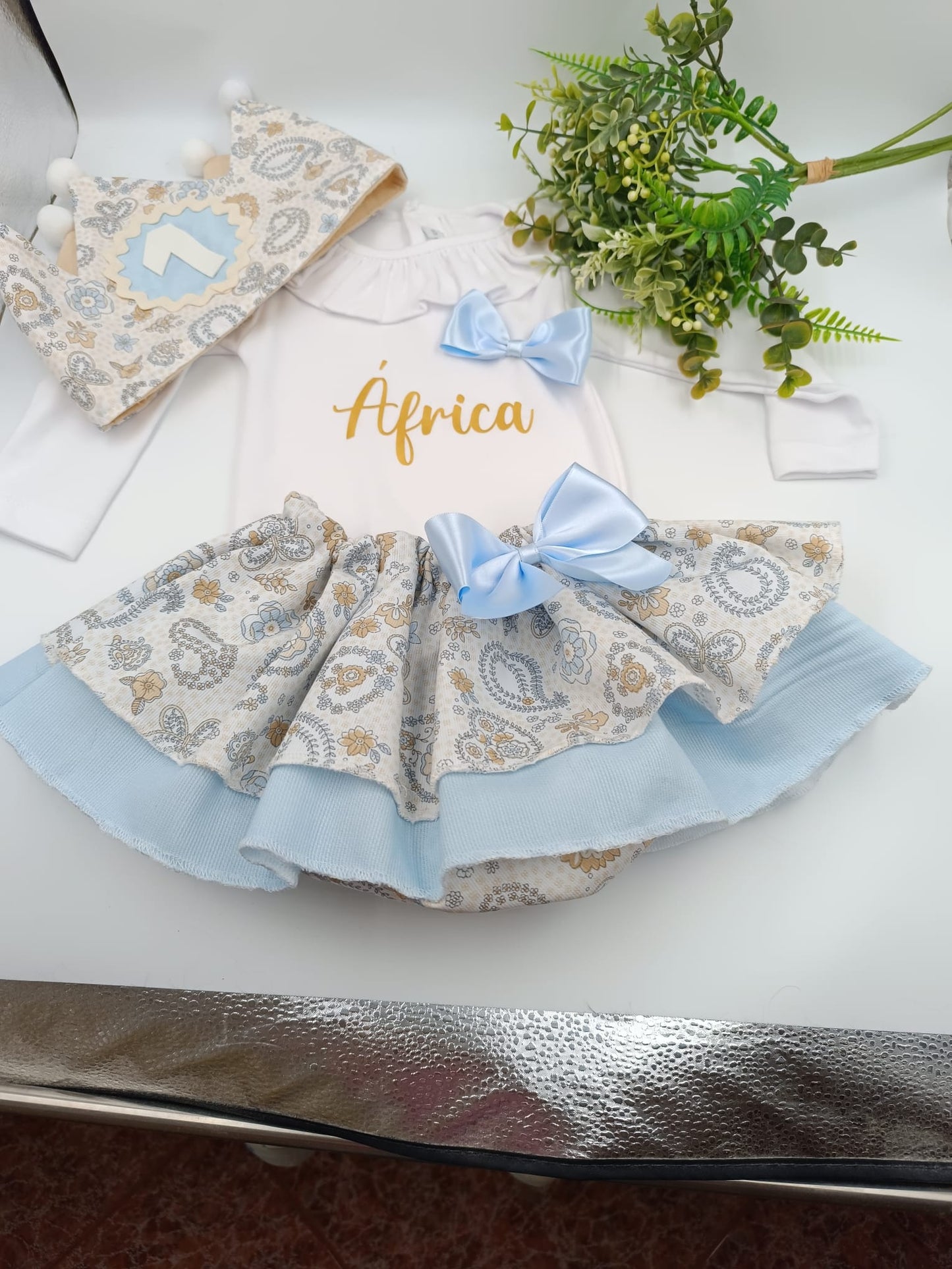 TRAJE DE CUMPLEAÑOS PERSONALIZADO