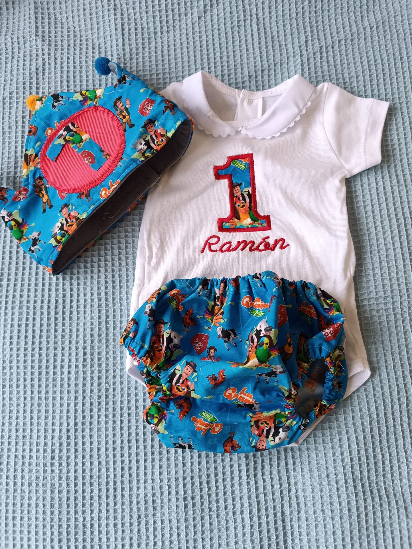 TRAJE DE CUMPLEAÑOS