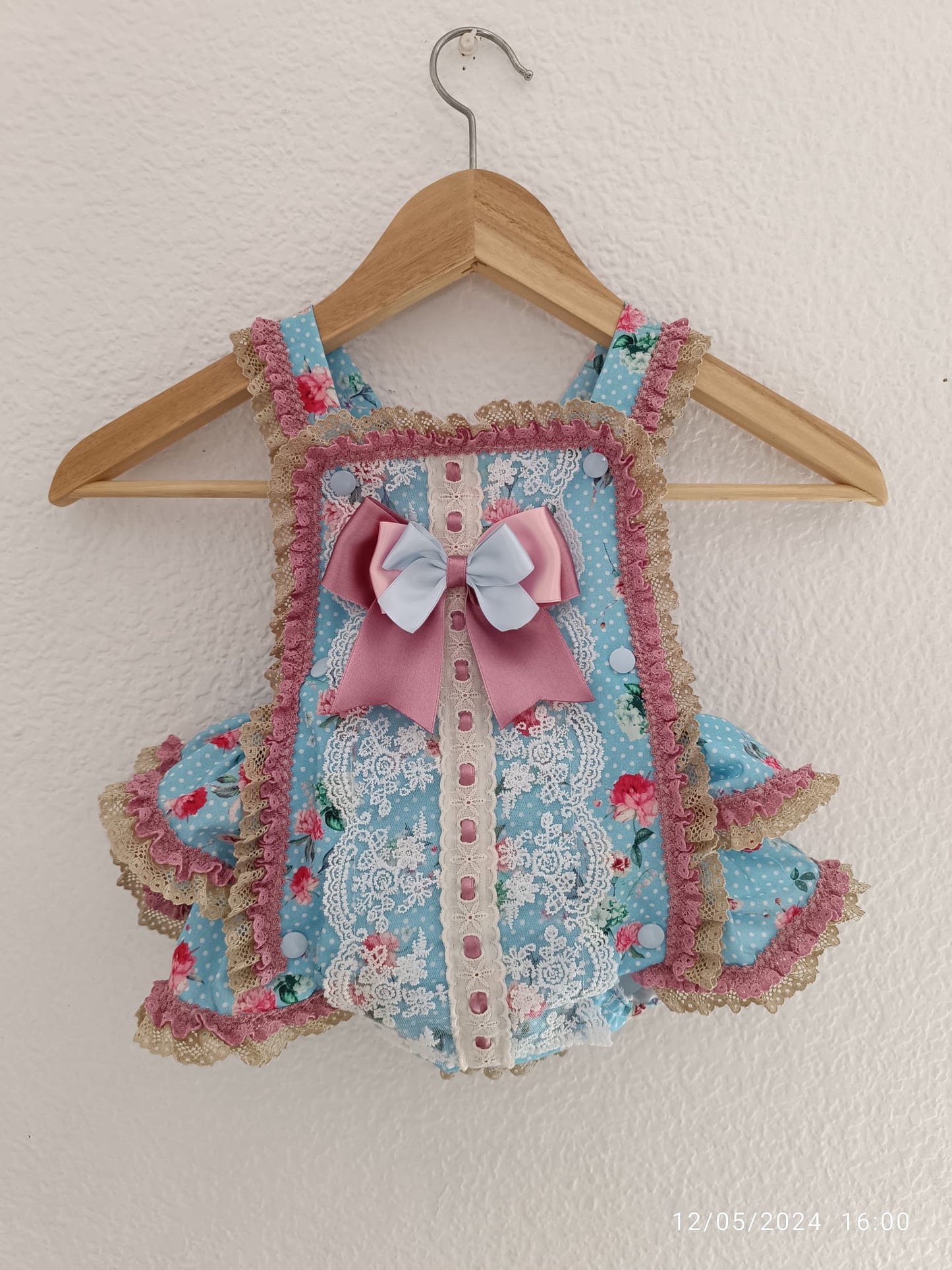 RANITA FLAMENTA O TRAJE FLAMENCO