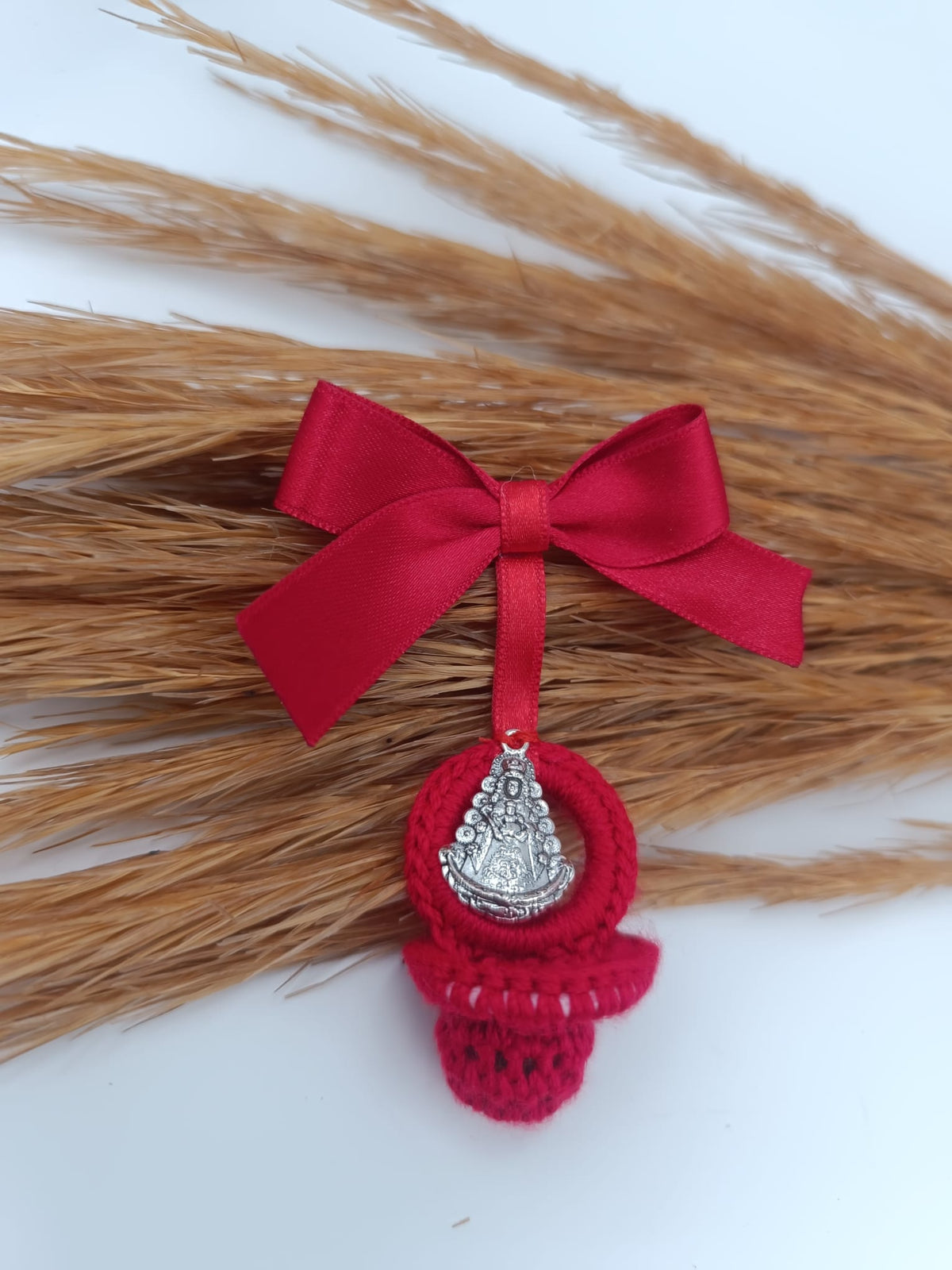 Protective Amulet, Red Bow Brooch for the evil eye for babies, with Medal of the Virgin of Rocío.